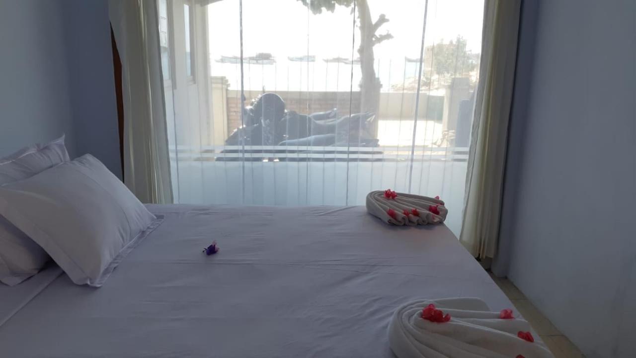 Bajo Sunset Hostel ラブハン・バジョ エクステリア 写真